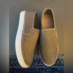 Material Girl, Size 8, Khaki Gray, Never worn